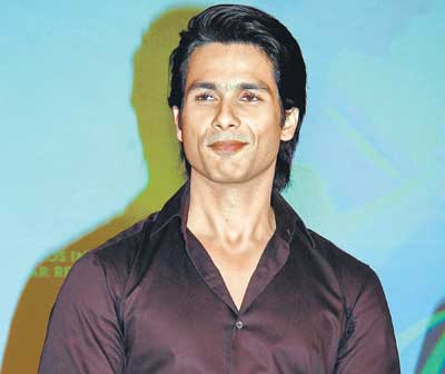 Shahid goes at great lengths to avoid Priyanka